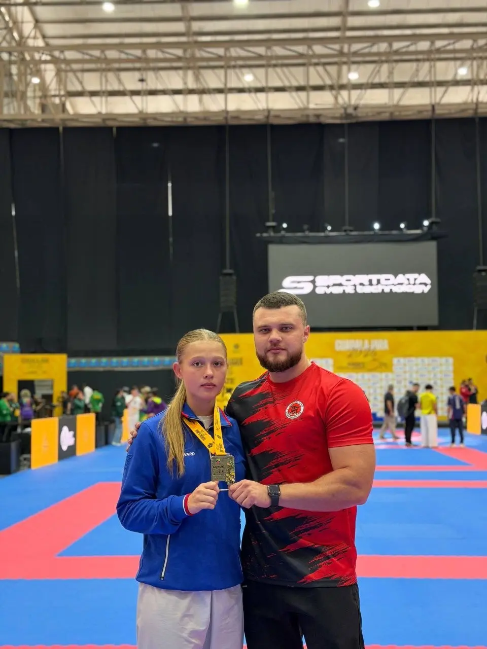 🥋 Ставропольские каратисты отличились на международных соревнованиях в Мексике
В Гвадалахаре прошли рейтинговые соревнования по каратэ, которые собрали более 650 спортсменов из 40 стран | Сетка — социальная сеть от hh.ru