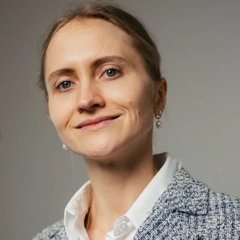 Елена Саввина