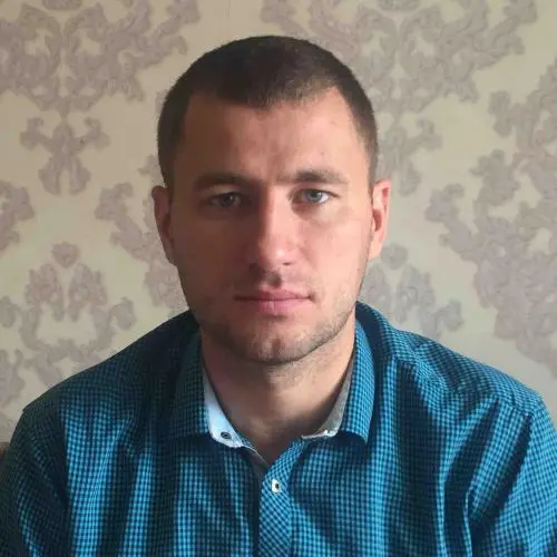 Артем Чернухин