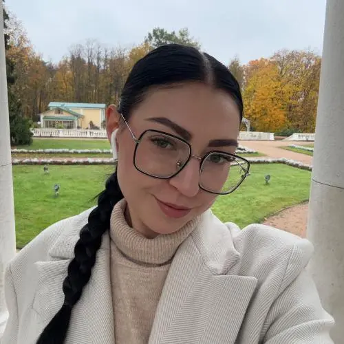 Яна Яковлева