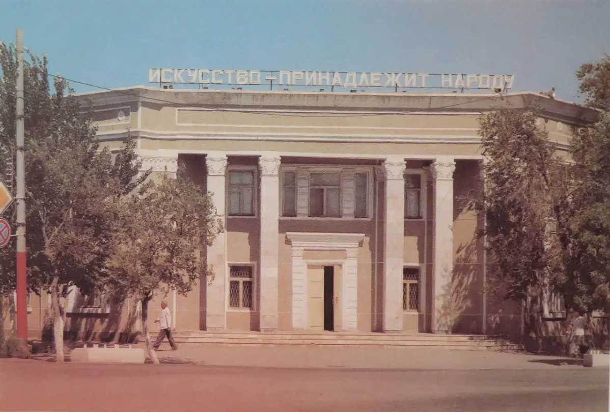 О Т З Ы В
директора Государственного музея искусств им. И. В | Сетка — социальная сеть от hh.ru