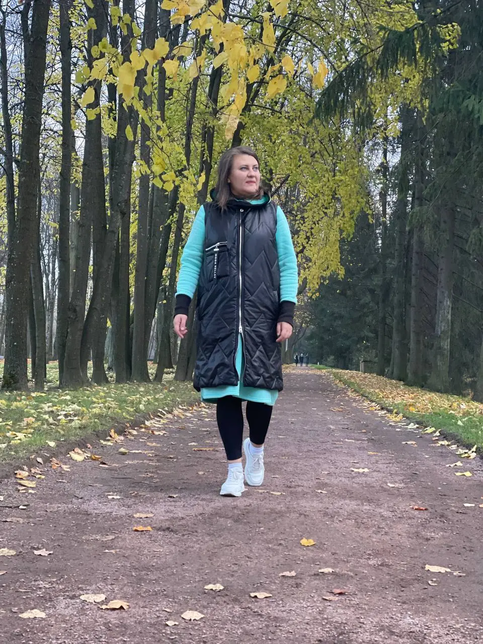 Две жизни. Один человек. И одна очень интересная точка пересечения
Давайте знакомиться.
В одной моей жизни я руковожу продуктами и командами. Разрабатываю системы. Проектирую интерфейсы | Сетка — социальная сеть от hh.ru