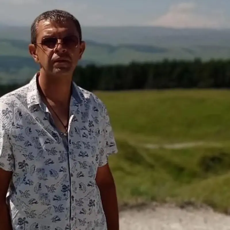 Андрей Степанов
