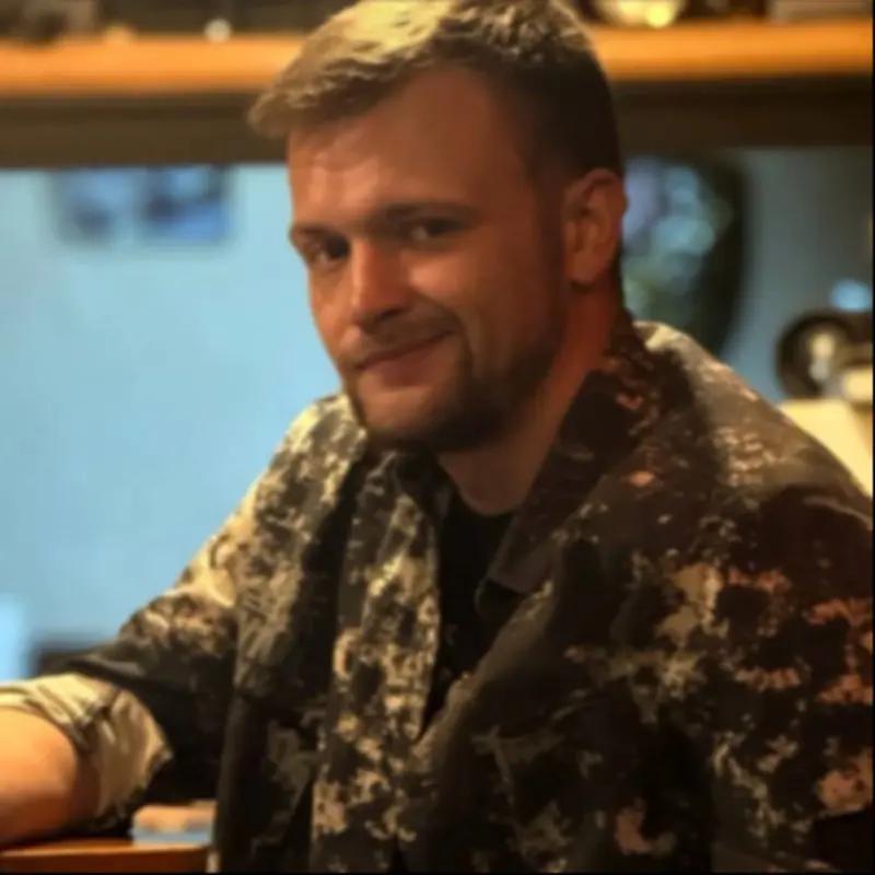 Роберт Саттаров