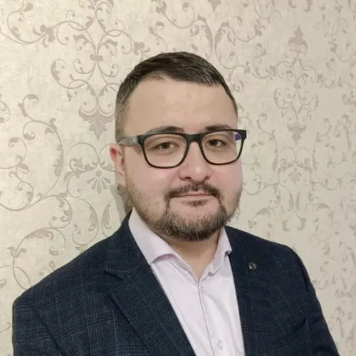 Роман Семенов