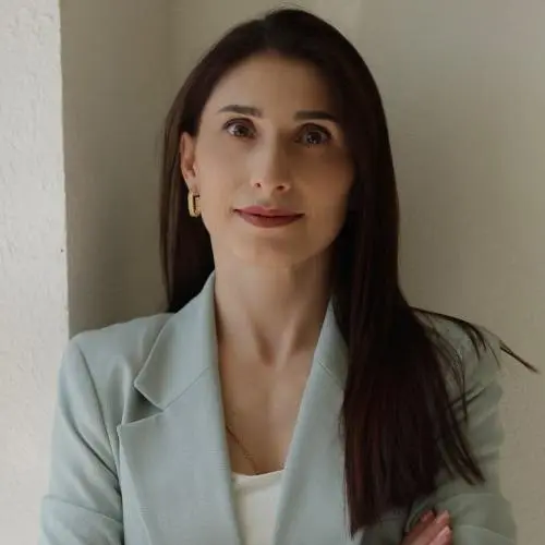Елена Антонова