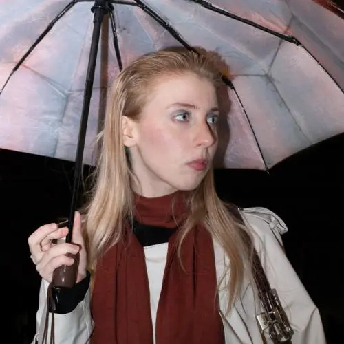 Анна Елышева