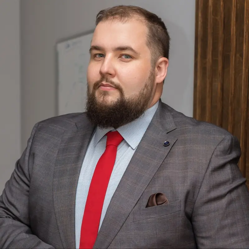 Роман Давыдов