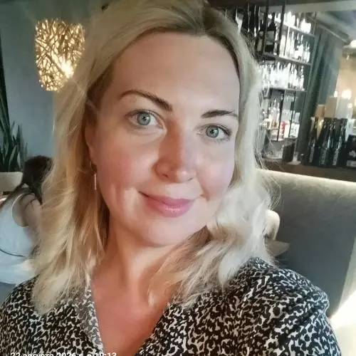 Елена Сафонова