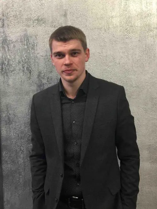 Илья Волков