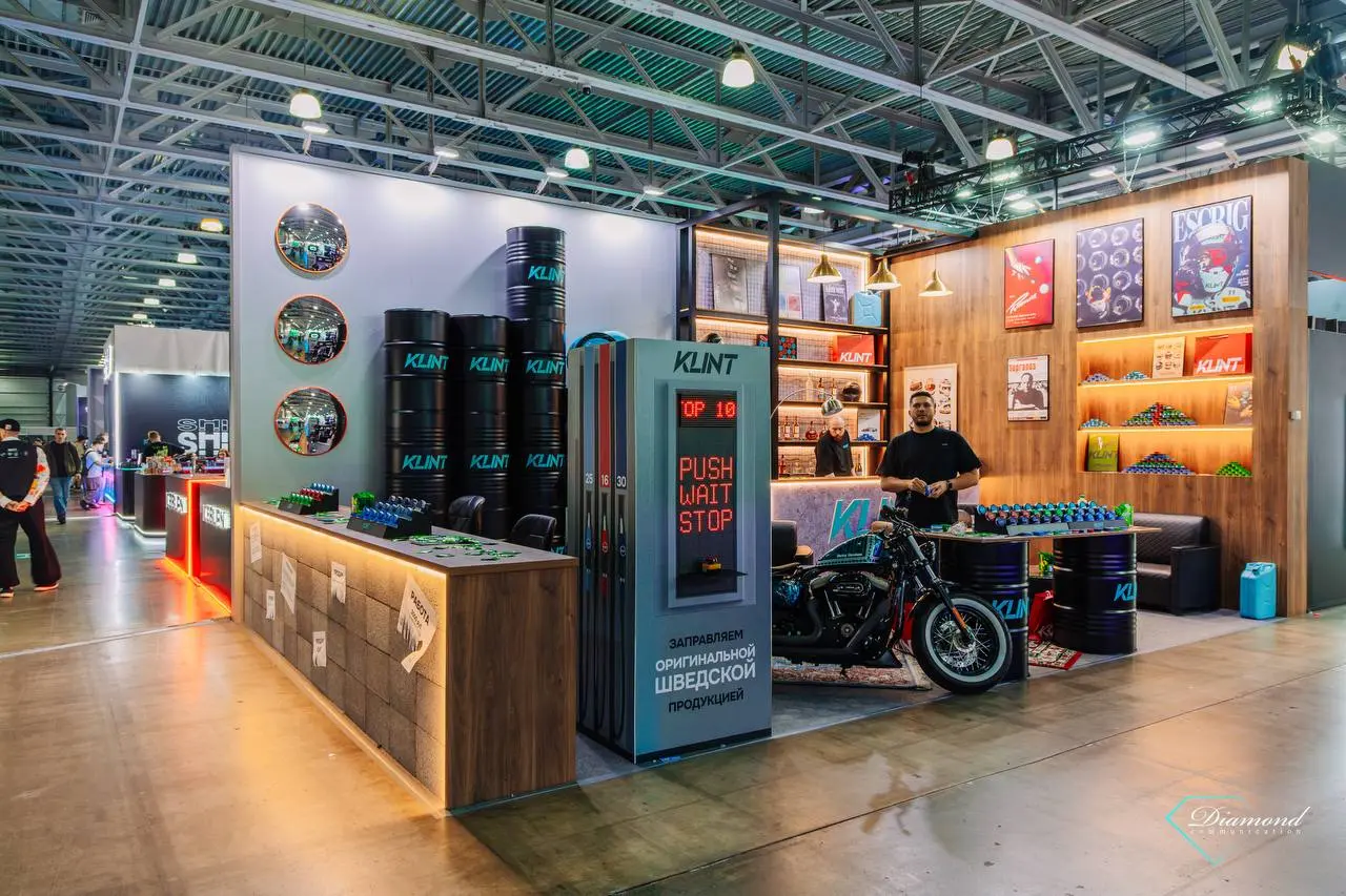 Совсем недавно отгремело главное событие года вейп-индустрии — «Vape Club Show 2026» 🔥
Ждали этого все, и вот — Москва! ❤
Два месяца наша команда жила подготовкой: продумывали концепт, проектировали с... | Сетка — социальная сеть от hh.ru