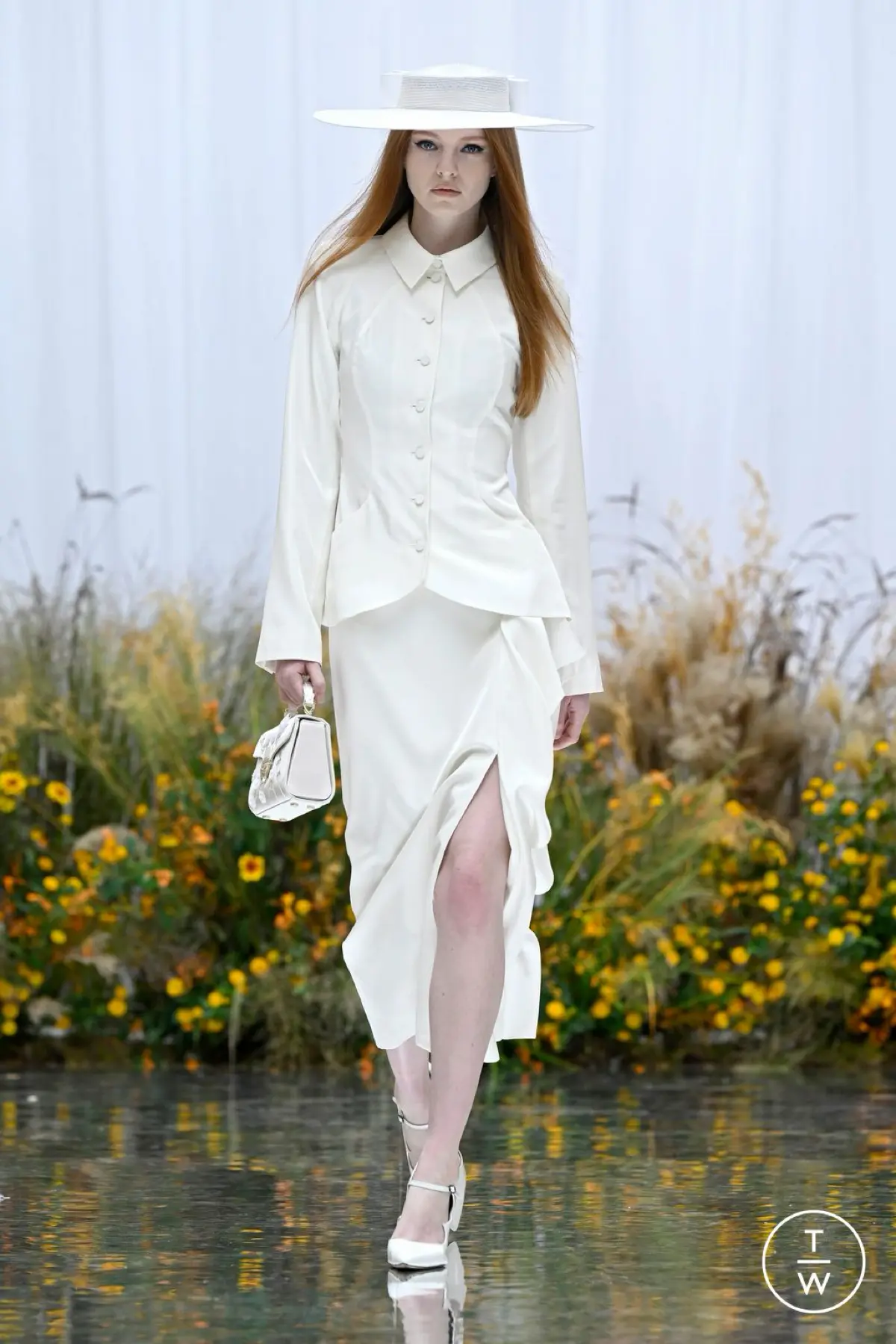 The Future Of Fashion Is A Colorful Nature | Сетка — социальная сеть от hh.ru