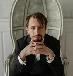 Роман Акопов