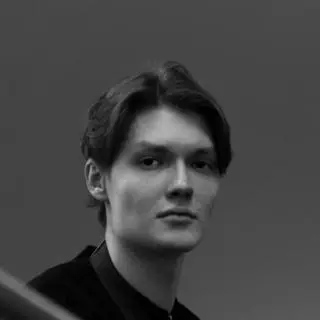 Айшат Закиров