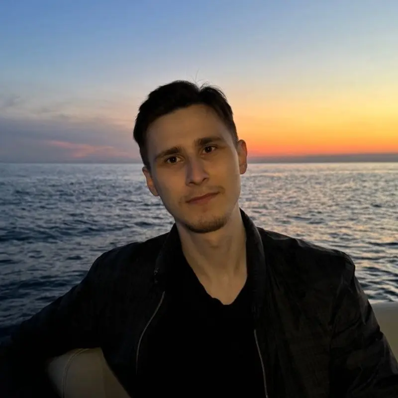 Искандер Сафаров