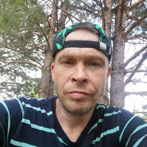 Владислав Новиков