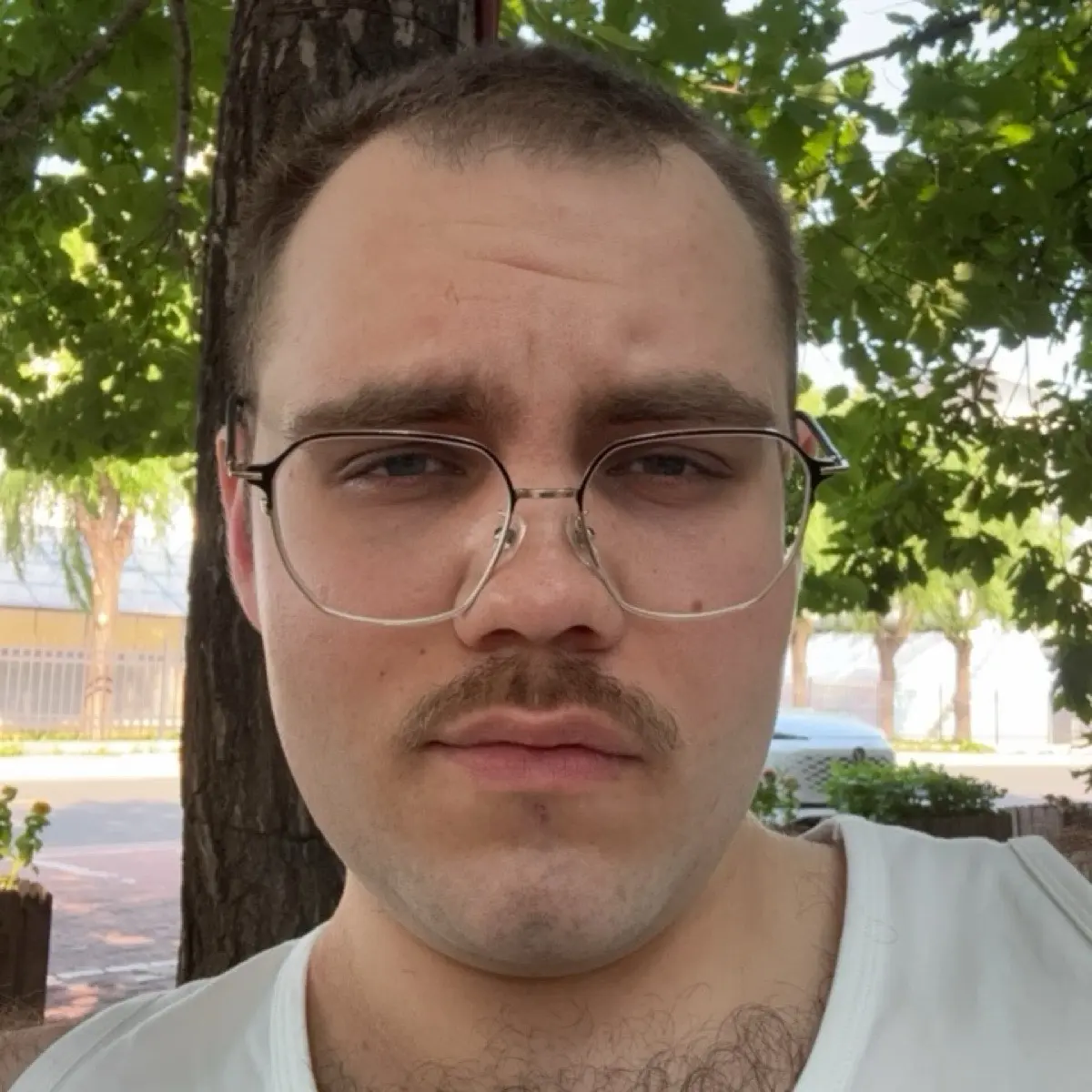 Илья Ляхов