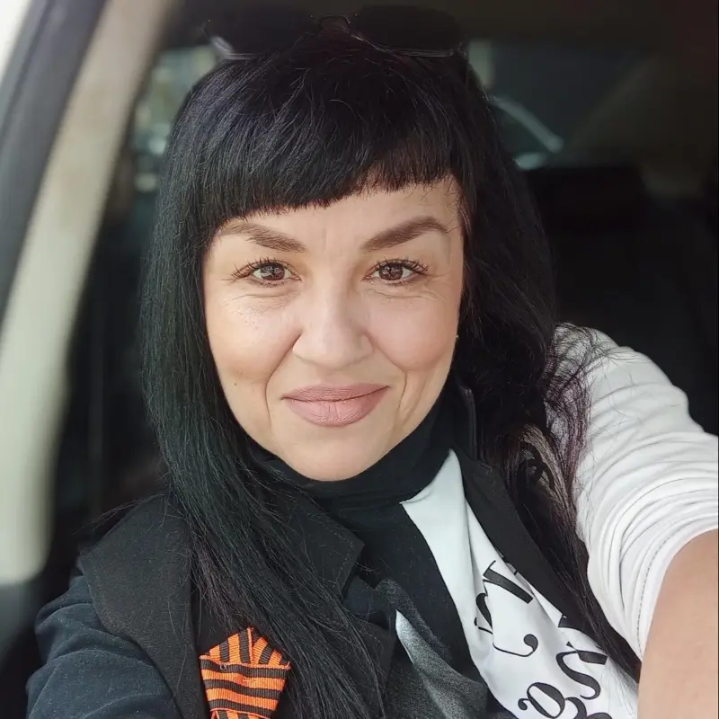 Оля Евстропова