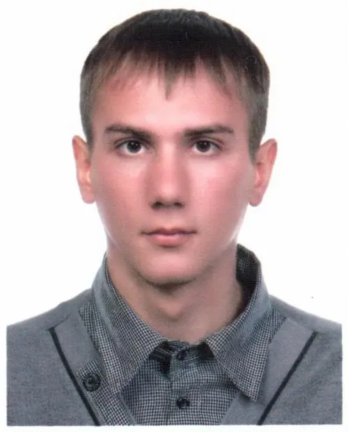 Артём Попов