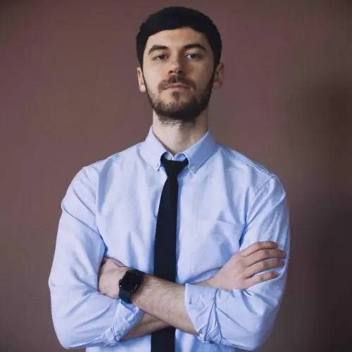 Дмитрий Шаров