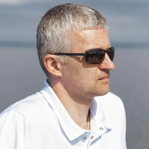 Александр Старосельский