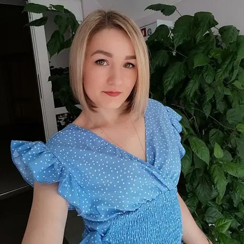 Анжела Симон 