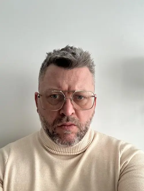 Михаил Иванов
