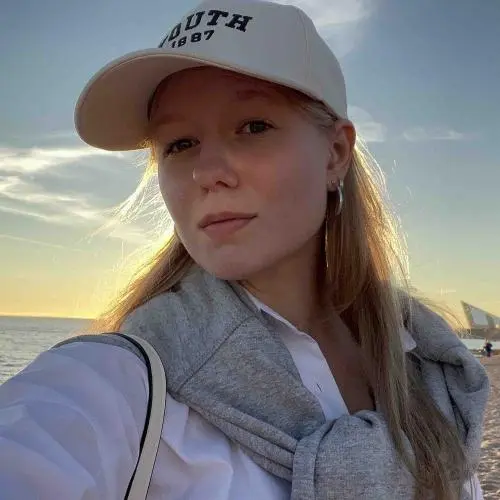 Полина Новикова