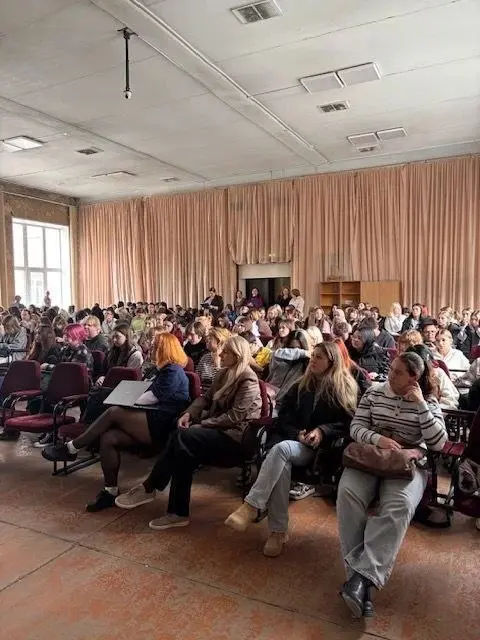 🎓 Работодатели — студентам: как прошла встреча в НКППиП
Сегодня в Новосибирском колледже пищевой промышленности и переработки состоялась встреча студентов с представителями компаний-работодателей | Сетка — социальная сеть от hh.ru