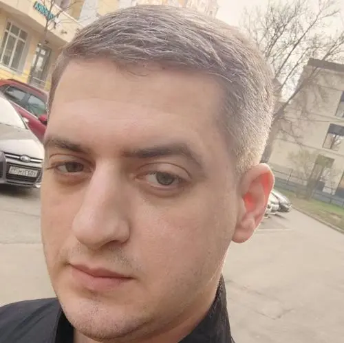 Артем Маслов