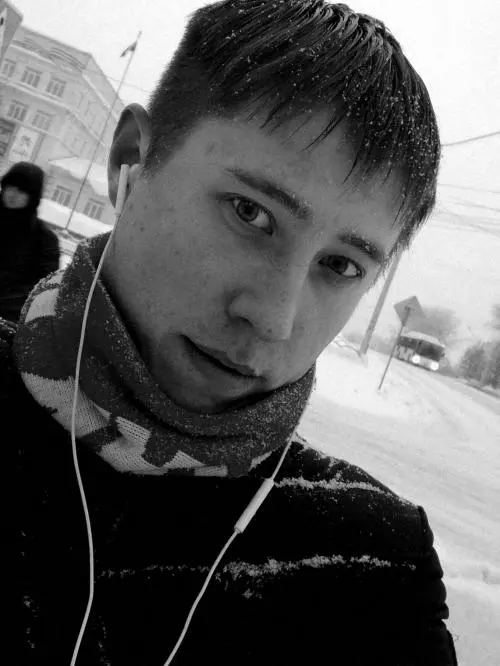 Илья Коновалов