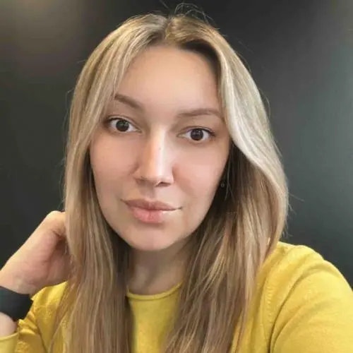 Элина Абрамова