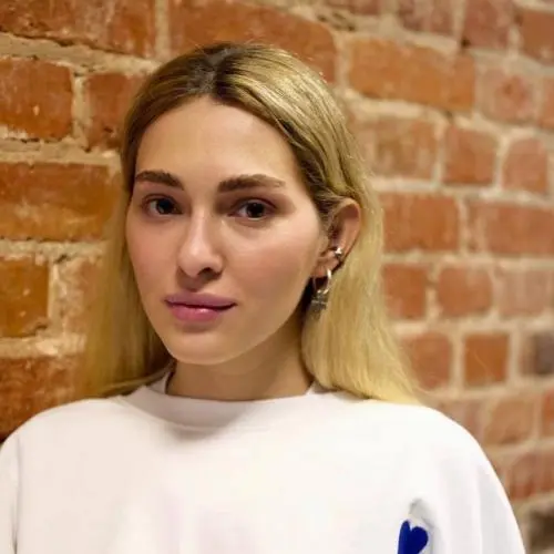 Лара Атаян