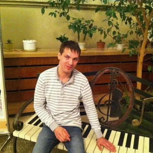 Дмитрий Ермолаев