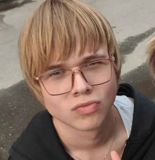 Артём Зверьков