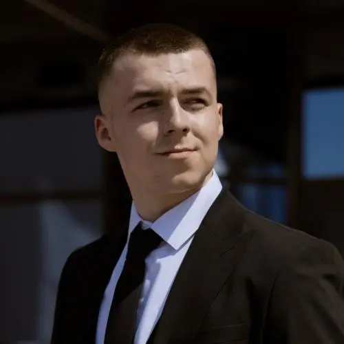 Кирилл Уханов