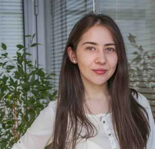 Алина Саитова