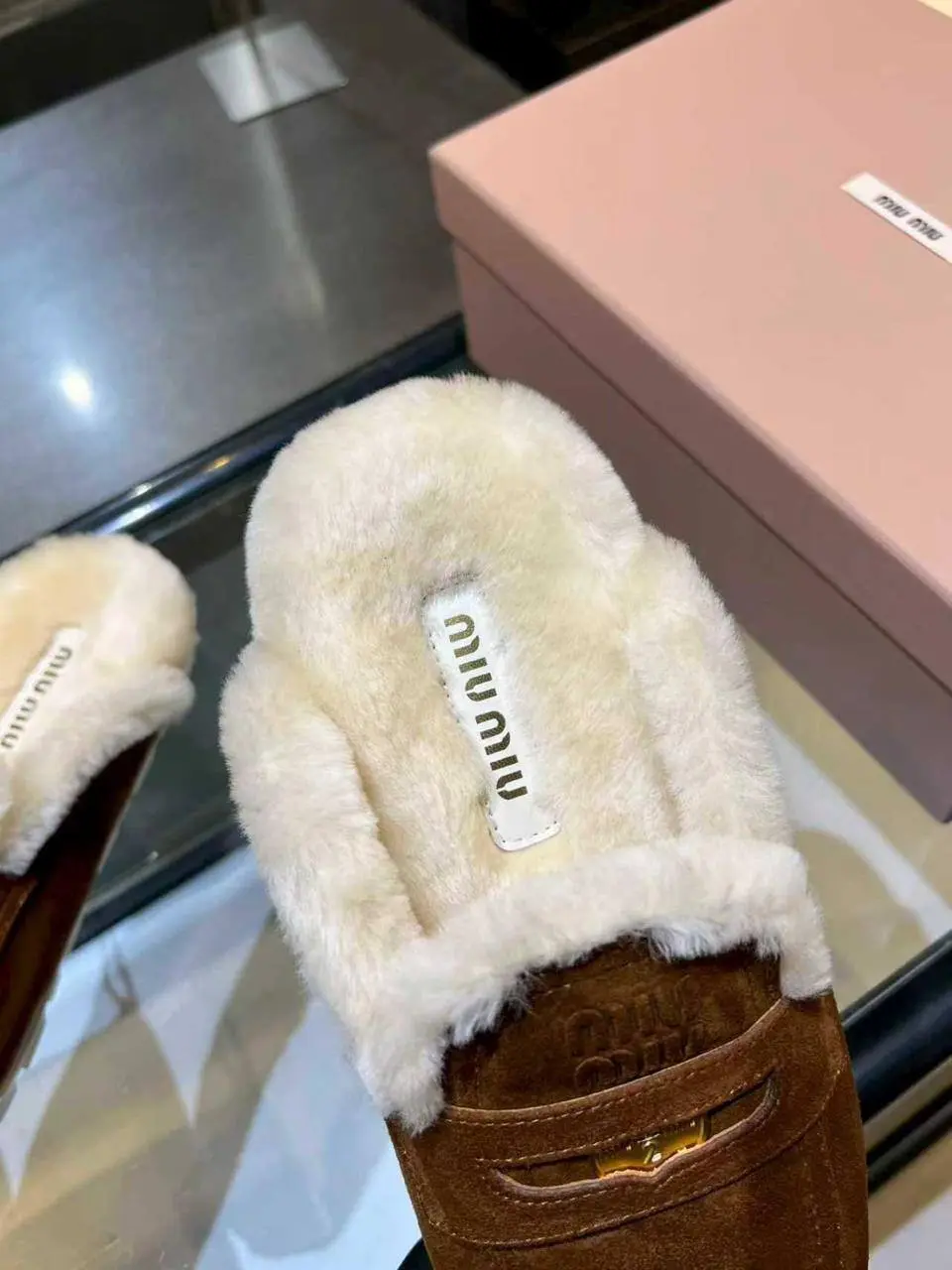 ▪️Премиум
▪️В наличии 36-41 размеры
▪️Цена 16.500₽
▪️Доставка-примерка по Москве
▪️ @byMarybelle
▪️Отправка в регионы ✈️ в этот же день | Сетка — социальная сеть от hh.ru