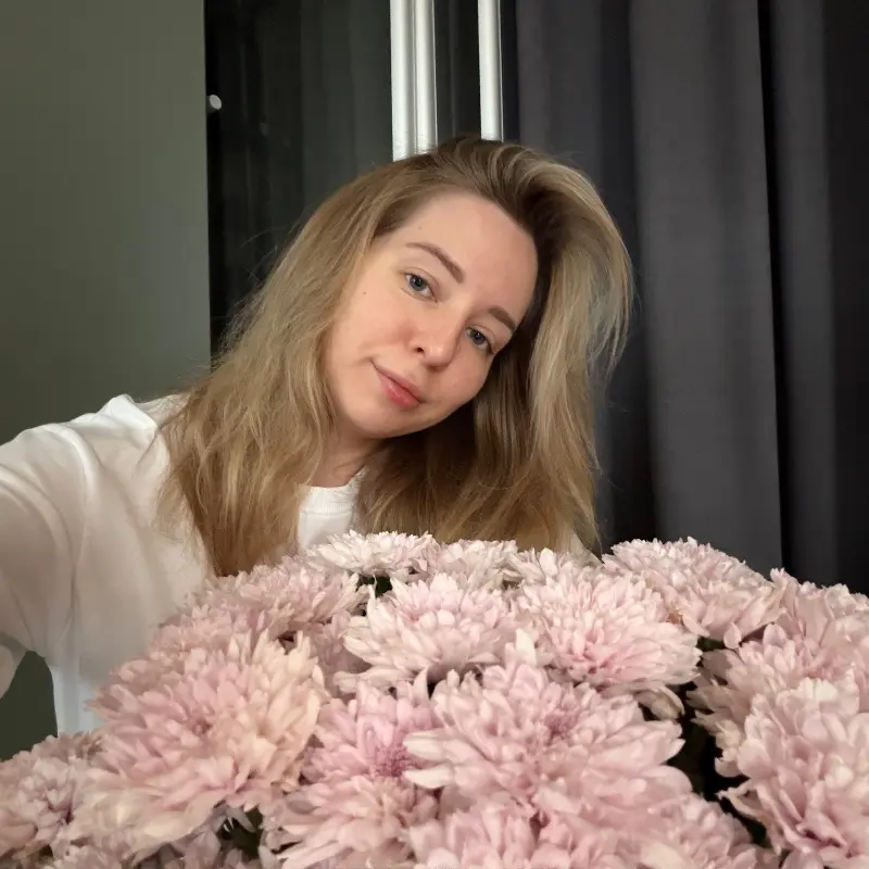 Полина Симонова
