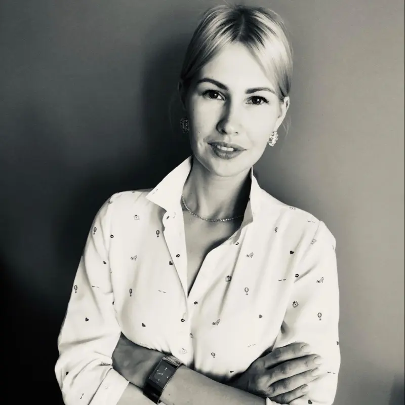 Александра Вишнякова