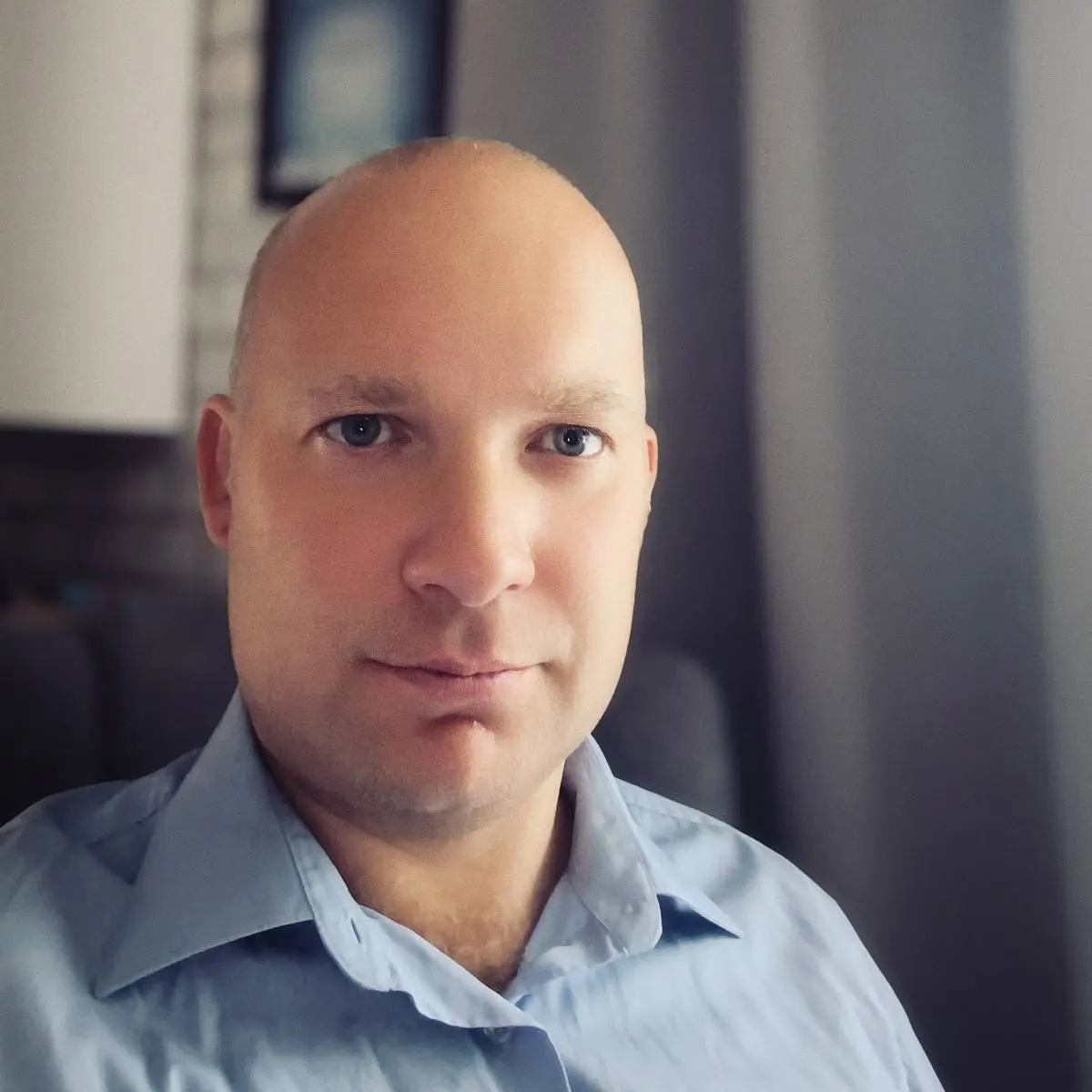 Михаил Иванов