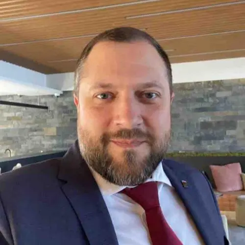 Дмитрий Титов