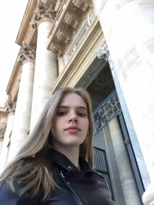 Анна Савкова