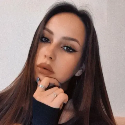 Юлия Ефремова
