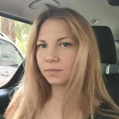 Анна Юманова