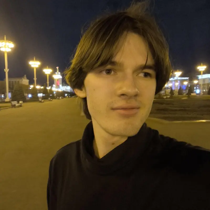 Роман Лебедев