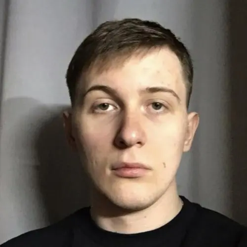 Илья Захаров