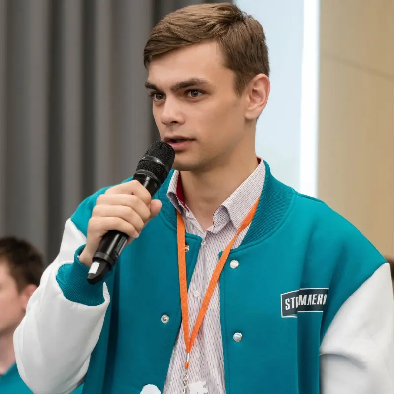 Александр Мельник
