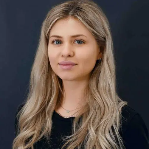 Анна Ли