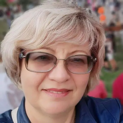 Лариса Колесникова